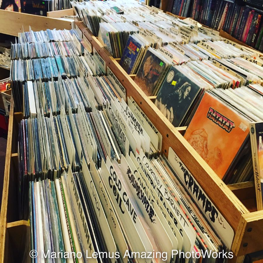 The DJ Moss - Vinyl it is.mp3